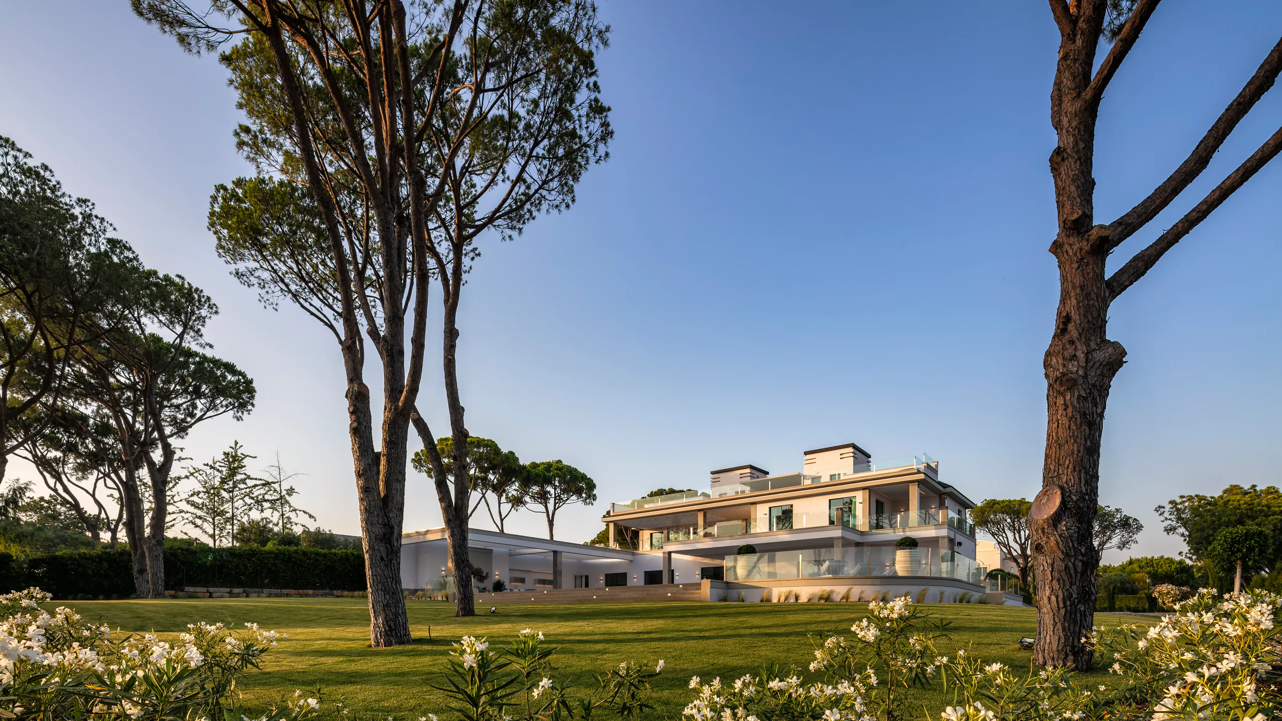 Golf 44 architectural view 3