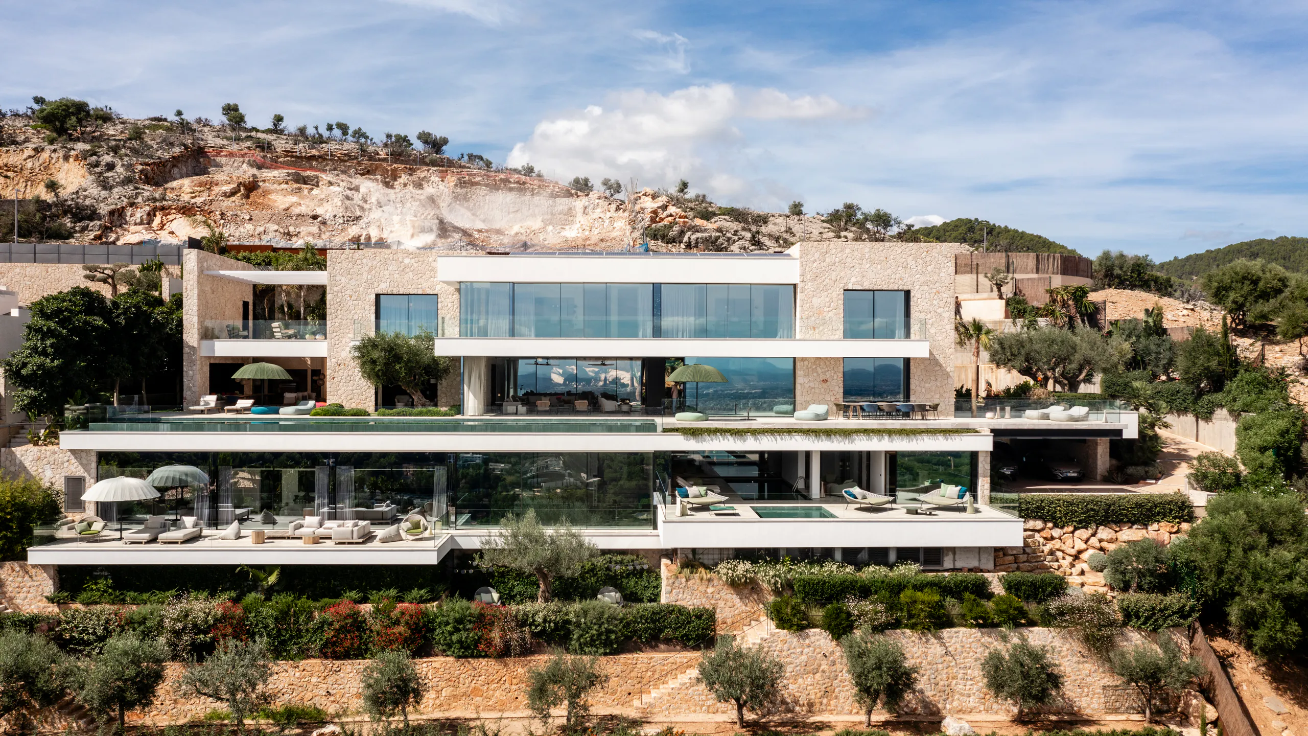 Casa AL08 exterior view